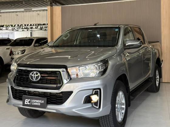TOYOTA HILUX 2.7 SRV 4X4 CD 16V FLEX 4P AUTOMÁTICO TOYOTA HILUX 2.7 SRV 4X4 CD 16V FLEX 4P AUTOMÁTICO